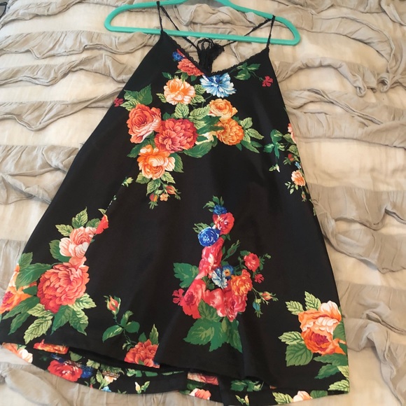 Black floral dress - Picture 1 of 3
